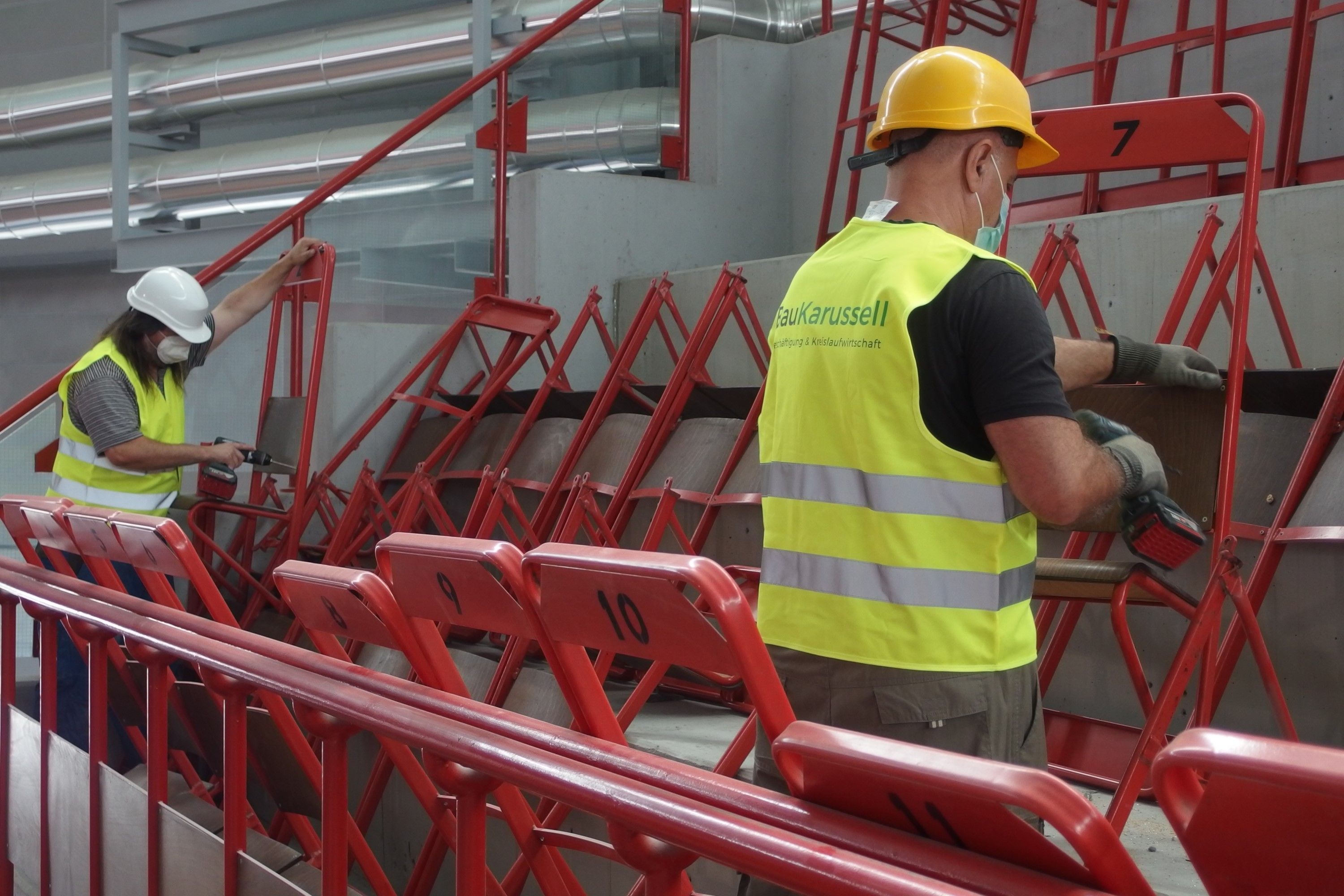 Das Team für den Rückbau besteht zu einem großen Teil aus ehemals Langzeitarbeitslosen.