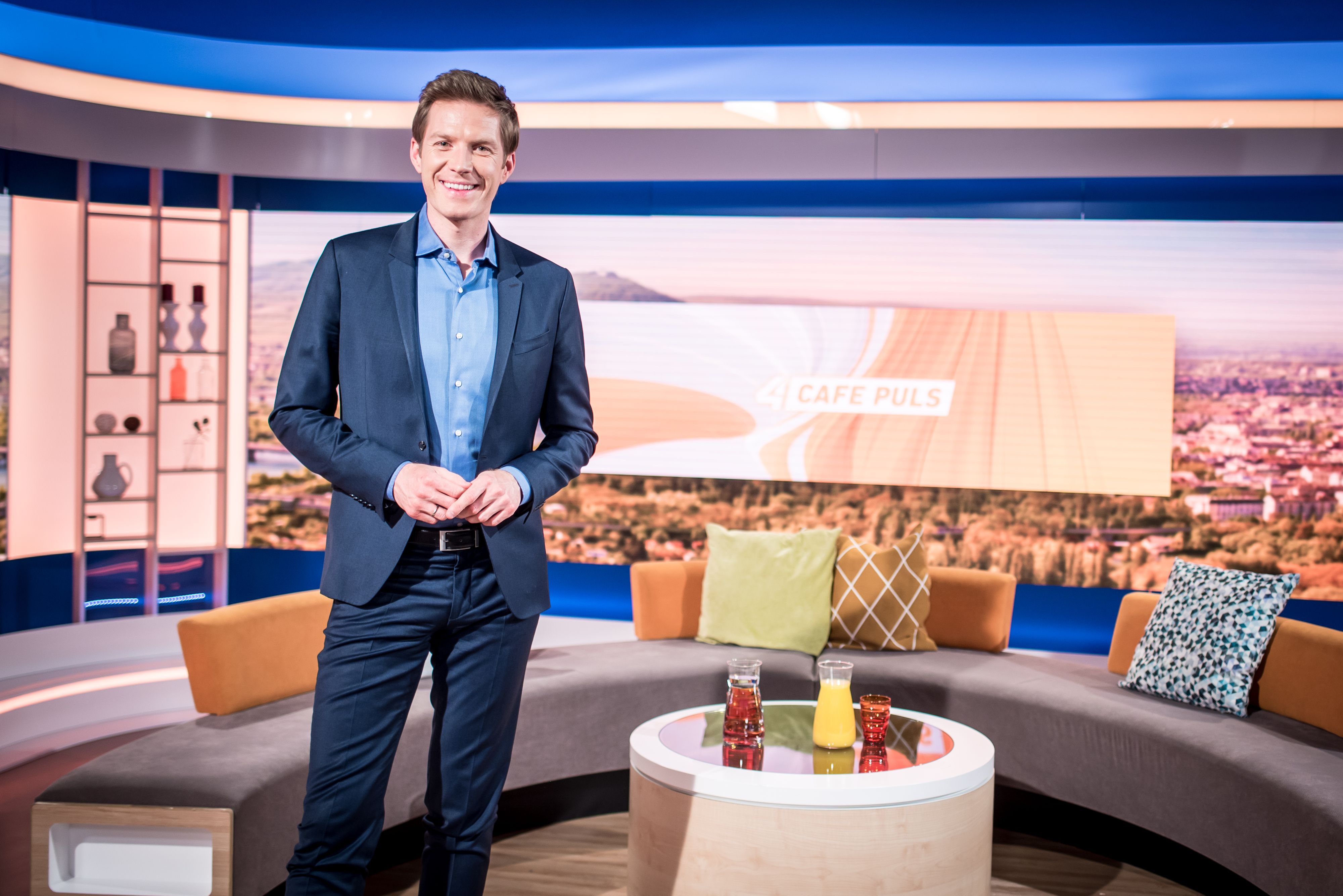 Dinner bei Danner mit Norbert Hofer ist ab heute überall als Podcast in voller Länge zu hören!