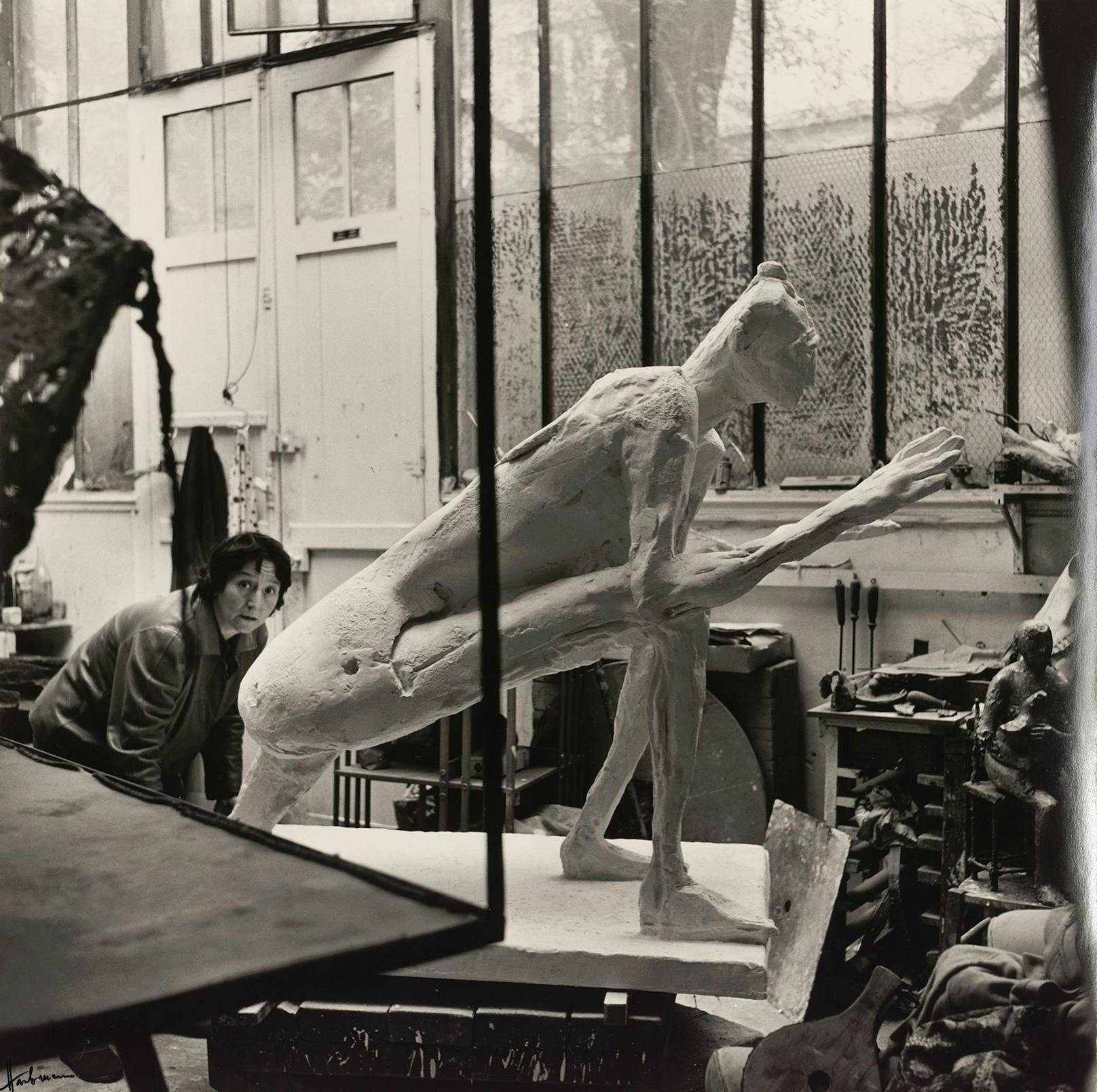 Im Atelier der Bildhauerin Germaine Richier
