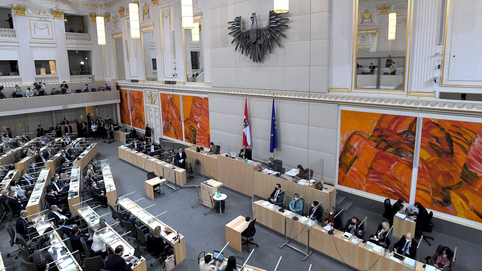 Die österreichischen Nationalratsabgeordneten haben rund 260 bezahlte Nebenjobs gemeldet.&nbsp;