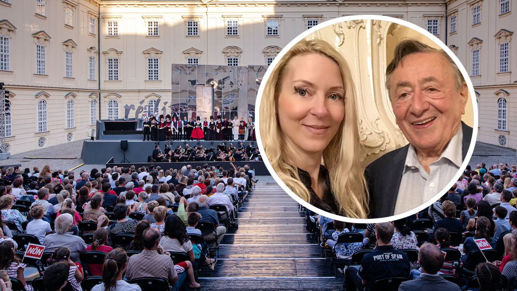 Richard Lugner und seine Simone spielten in Klosterneuburg "Verstecken"