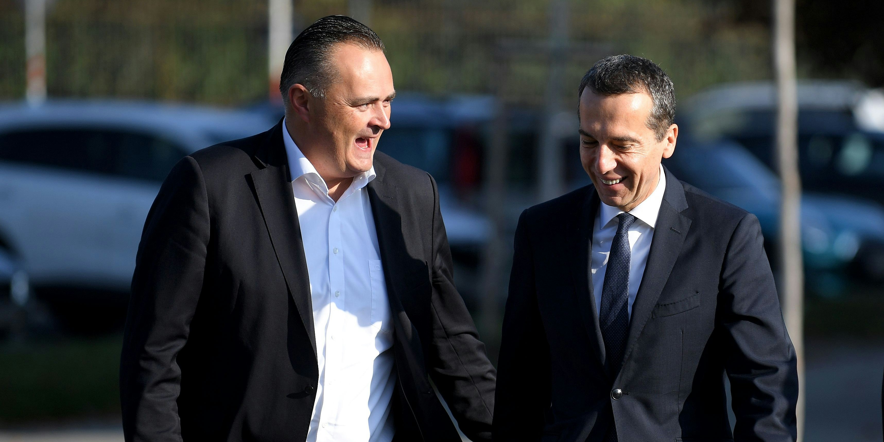 Als die Zeiten für die SPÖ noch bessere waren, Verteidigungsminister Hans Peter Doskozil und Bundeskanzler Christian Kern im Oktober 2017