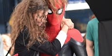 "Spiderman"-Star Tom Holland furzt Zendaya an