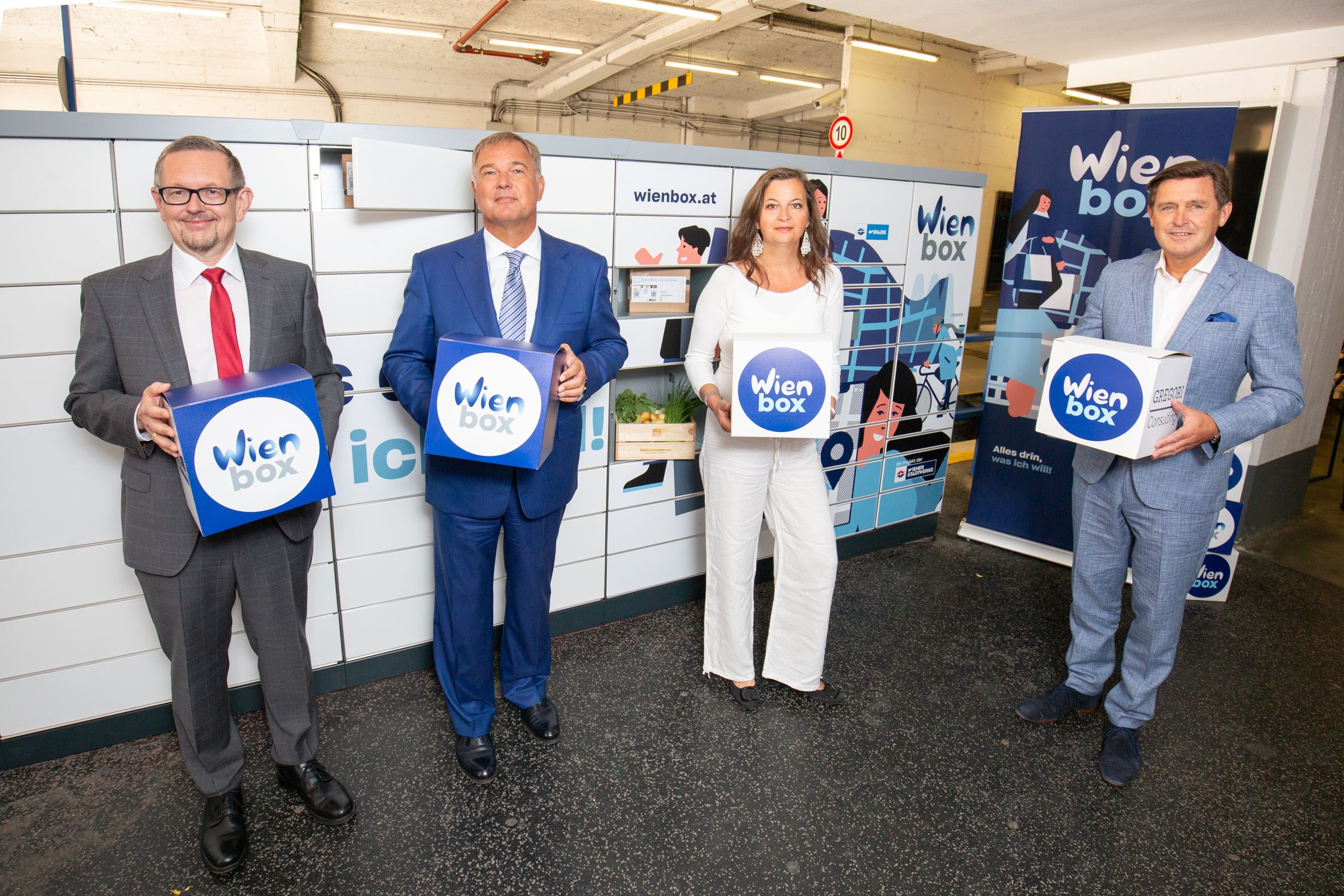 Wiener Stadwerke Generaldirektor Martin Kracjsir, WKW-Präsident Walter Ruck, Mobilitätsstadträtin Ulli Sima, Wirtschaftsstadtrat Peter Hanke.