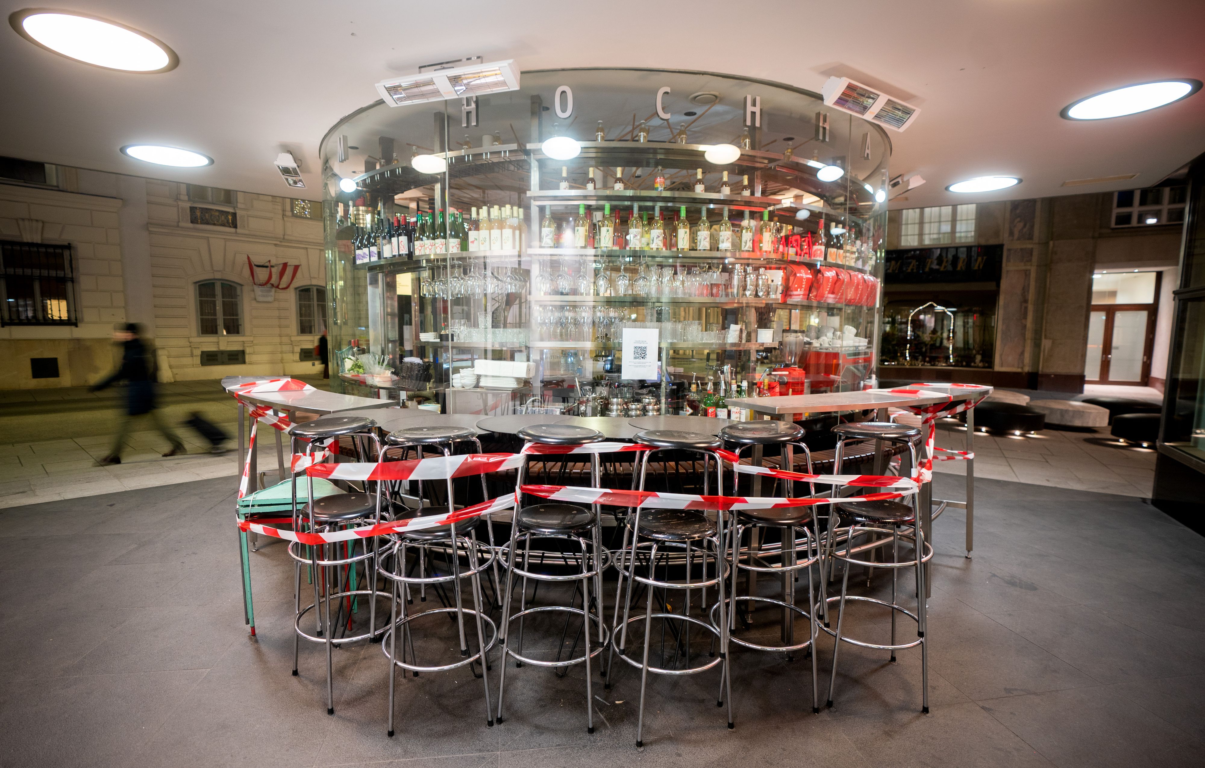 Eine geschlossene Bar während des 2. Lockdowns im November 2020 in Wien.