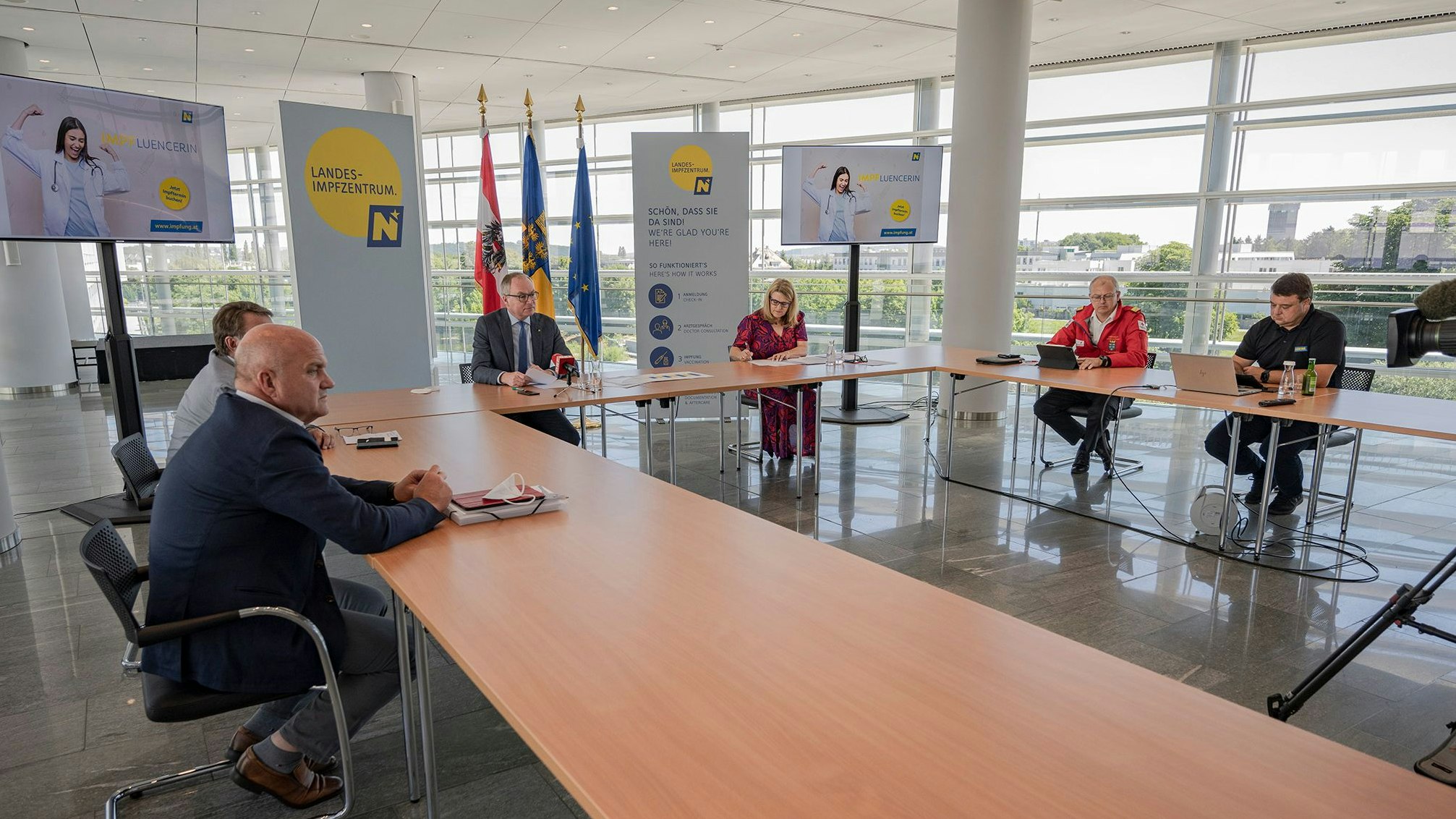 Corona-Lagebesprechung im Landtagsschiff