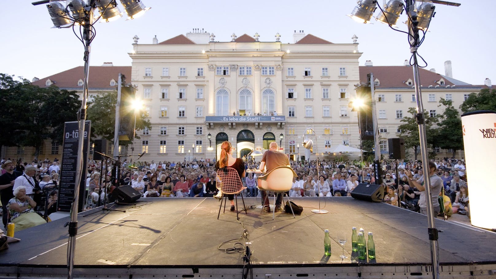 Gut mit Worten ist das Literaturfestival "O-Töne", das im Wiener MuseumQuartier veranstaltet wird.