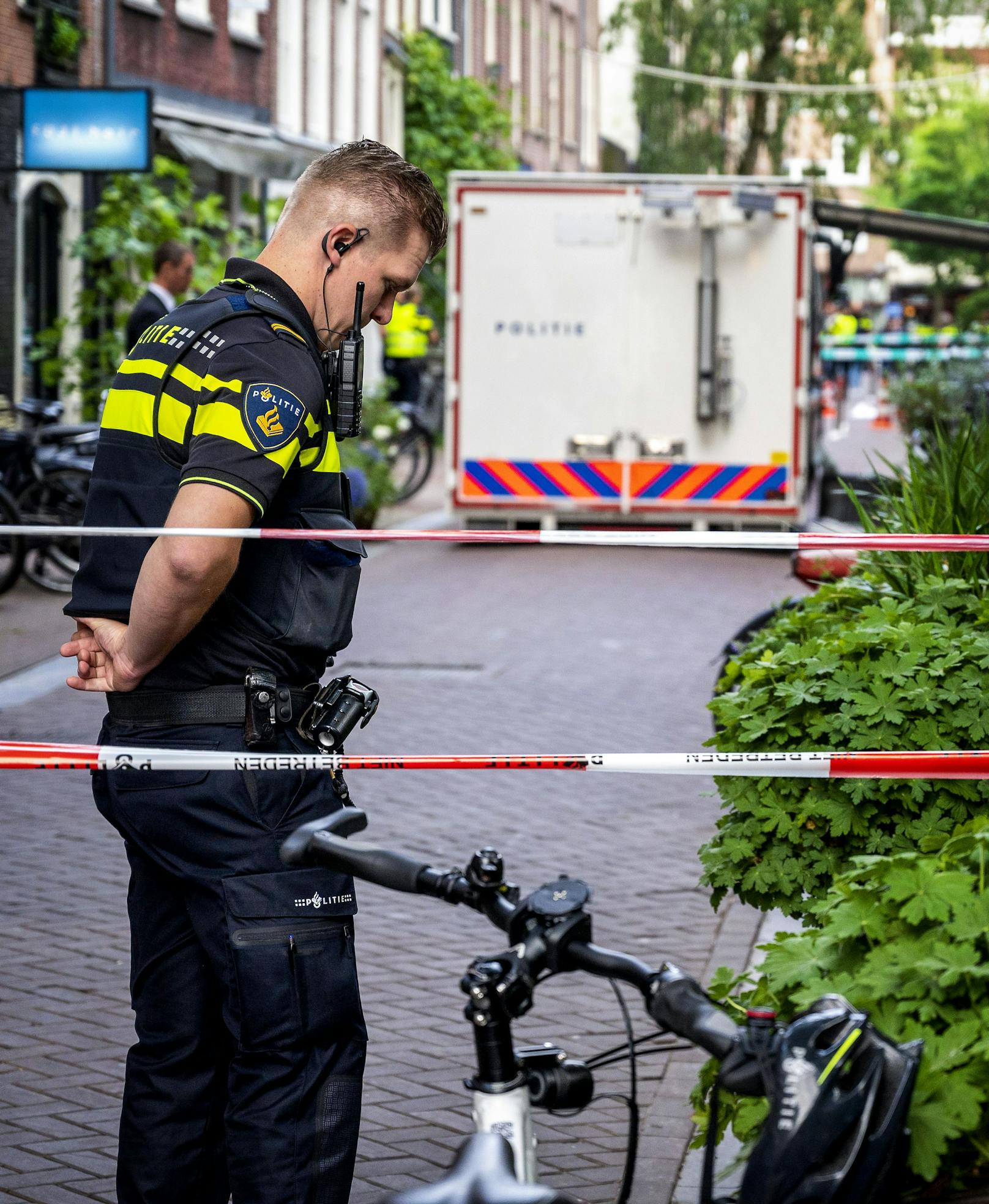 Kriminalreporter Peter R. de Vries wurde im Amsterdam von einer Kugel im Kopf getroffen.