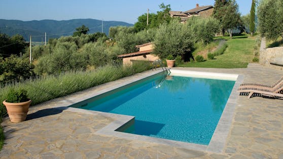 In der Nähe von Palermo hat sich im Pool einer Familie ein tragischer Unfall ereignet (Symbolfoto)
