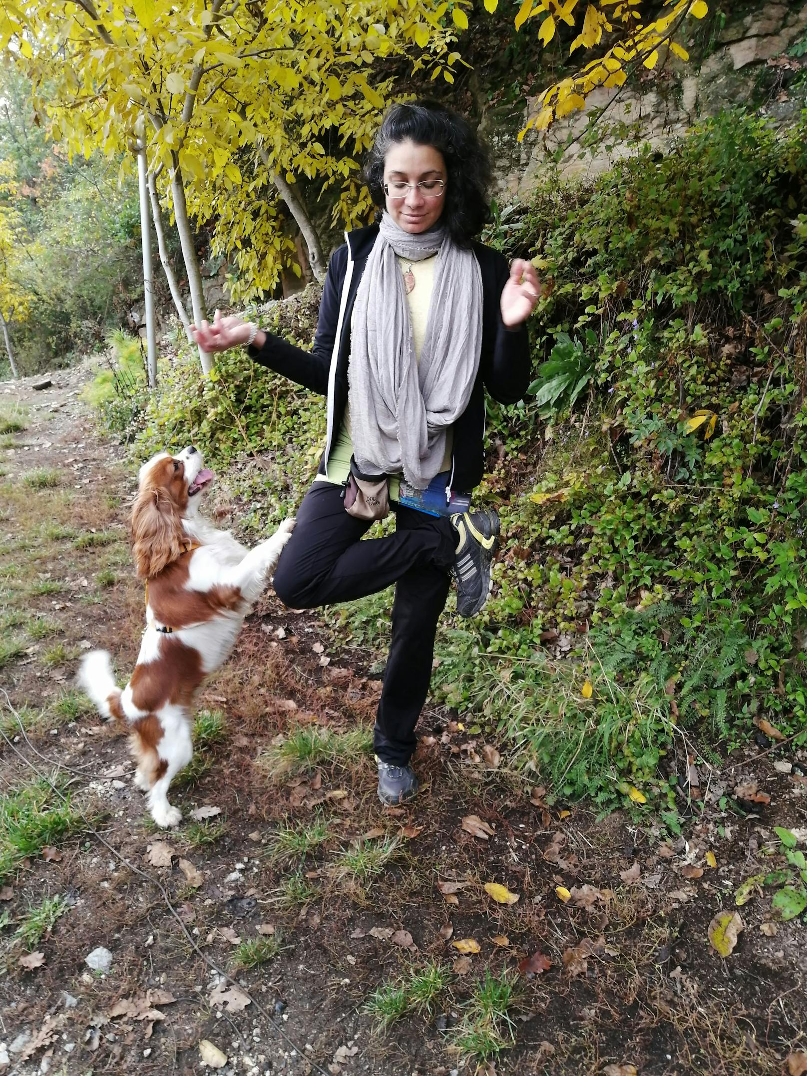 Yoga, die Natur und Hund Pino halfen ihr durch die schwere Zeit.