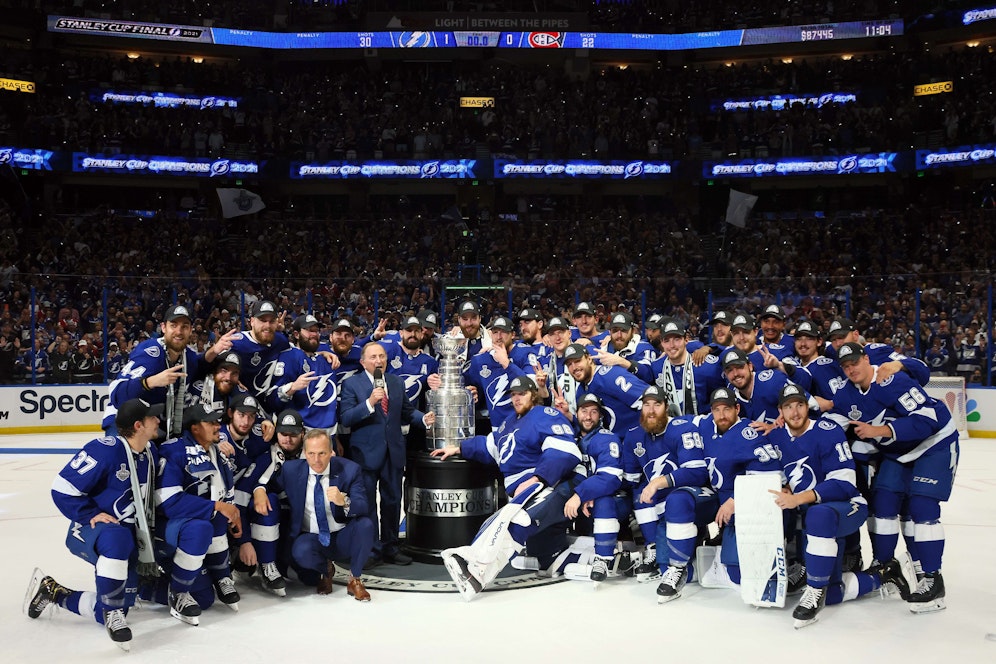 Tampa Bay Lightning jubelt über die Titelverteidigung.