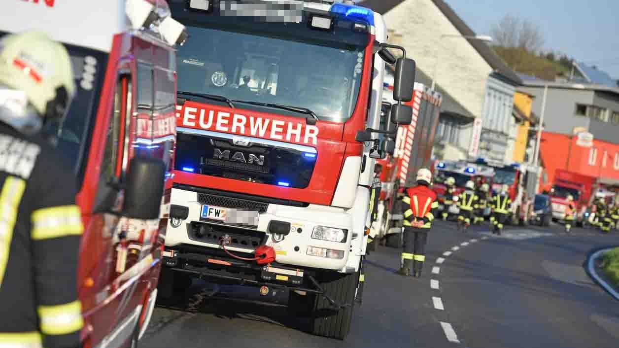 Heute.at - Explosion in Wohnung – Großeinsatz in Graz