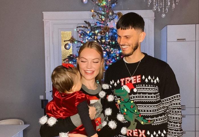 Cheyenne Ochsenknecht mit ihrem österreichischen Freund Nino und ihrem gemeinsamen Kind.