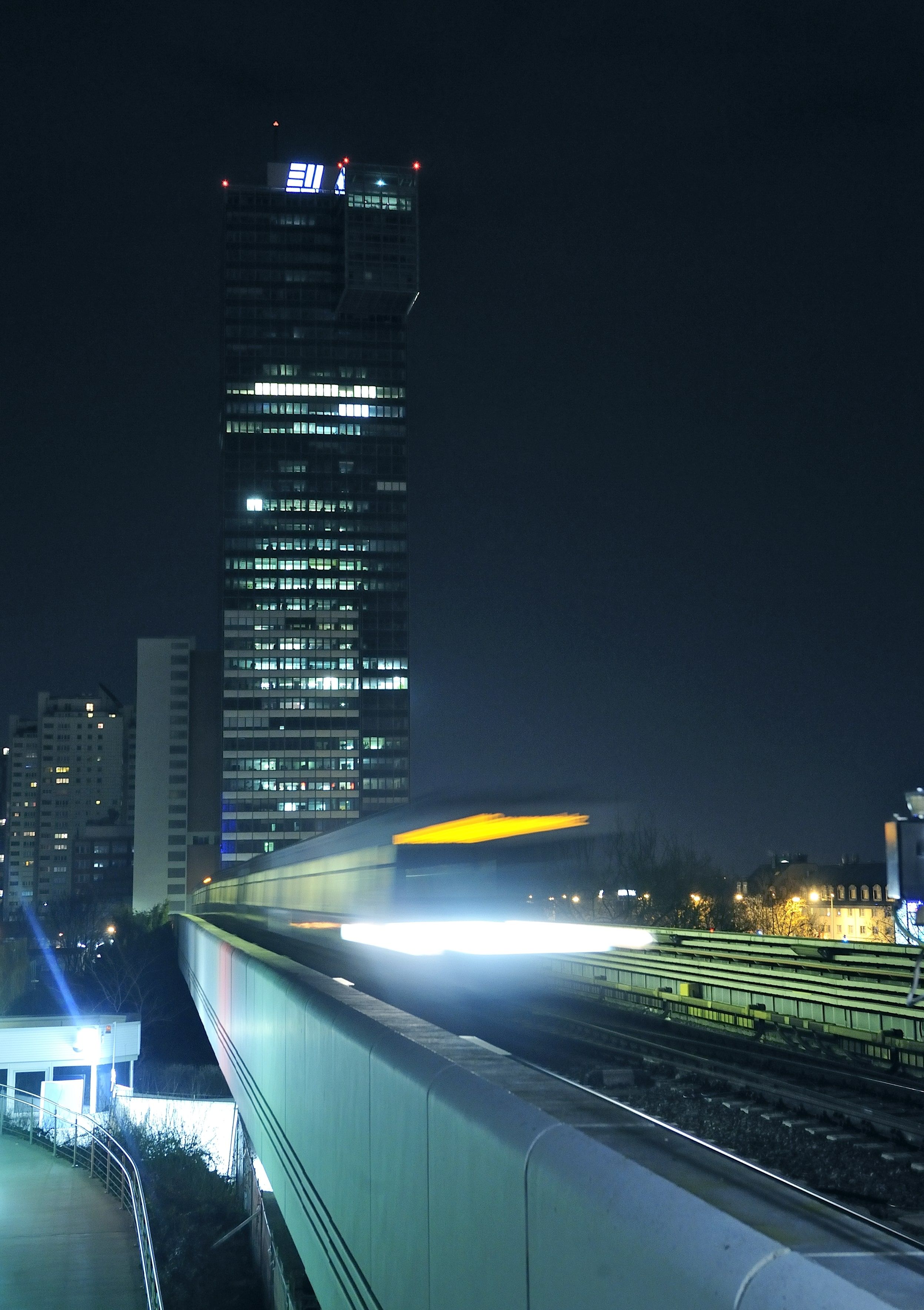 78 Millionen Kilometer legten die Wiener Linien im Vorjahr zurück. Genauso weit ist der Mars von der Erde entfernt.
