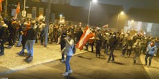 Vier Polizisten von Corona-Demonstranten verletzt