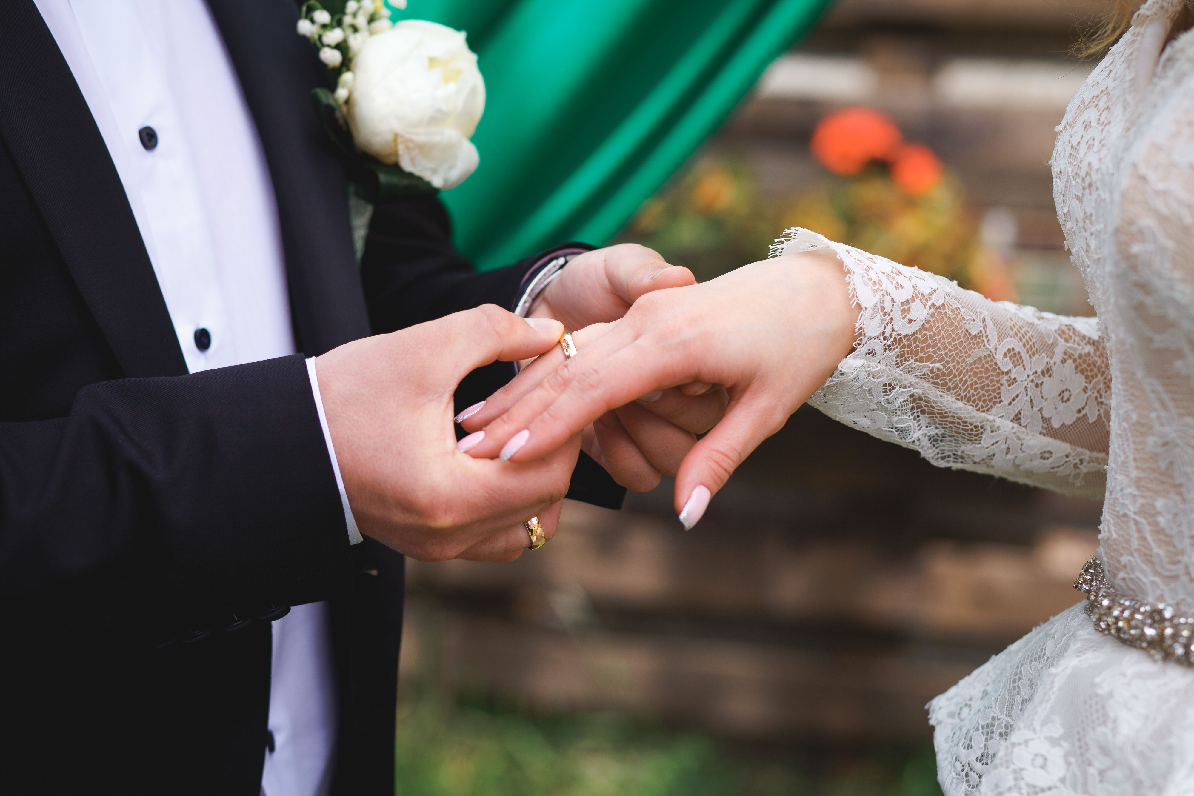 Seit der Corona-Krise ist die Zahl der Eheschließungen gesunken.