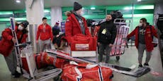 Betrunkene Russen nach WM aus Flugzeug geworfen