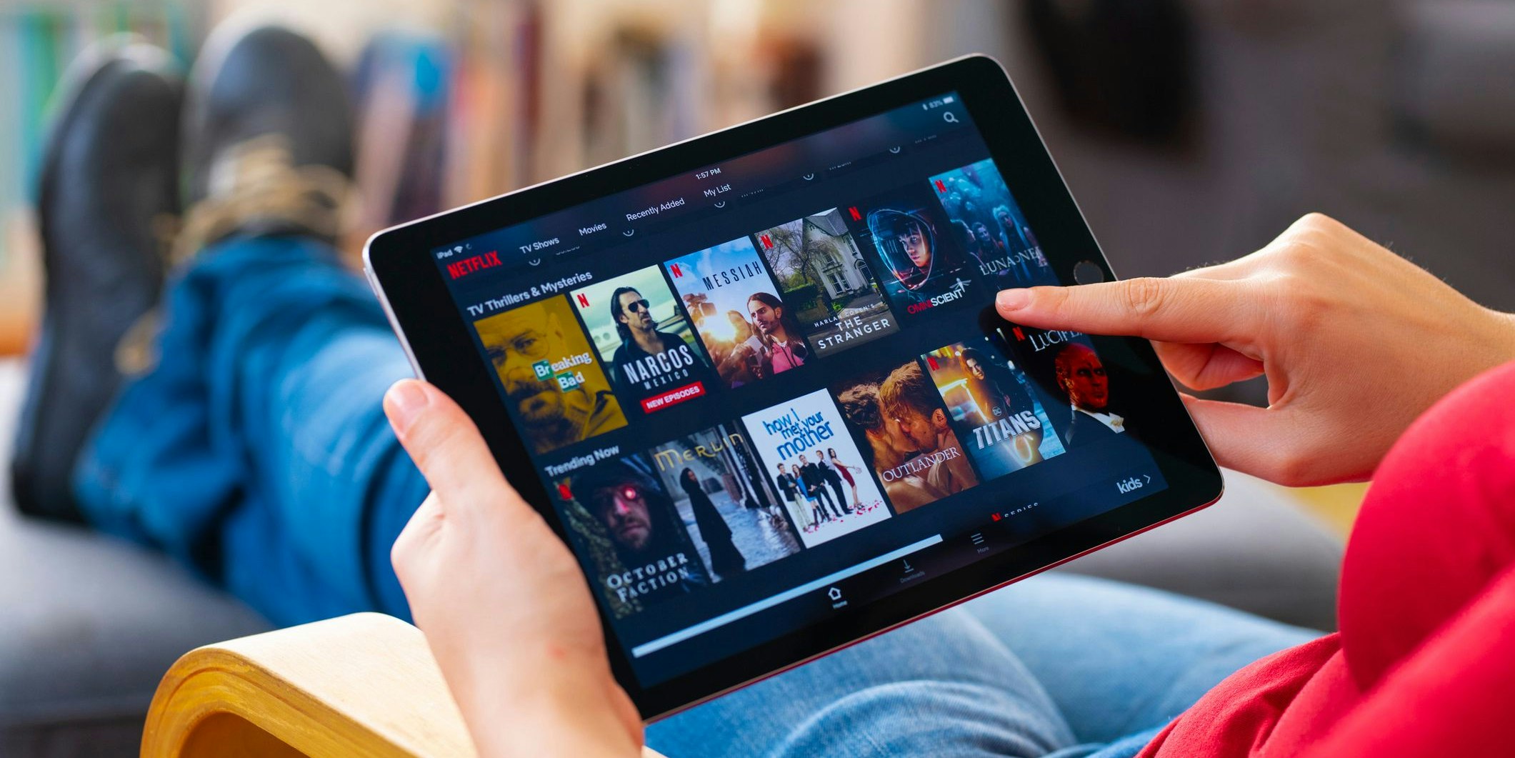 Netflix-Abonnenten müssen jetzt tiefer in die Tasche greifen.