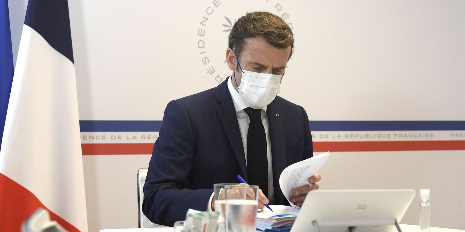 Emmanuel Macron will Ungeimpften das Leben so schwer wie möglich machen.