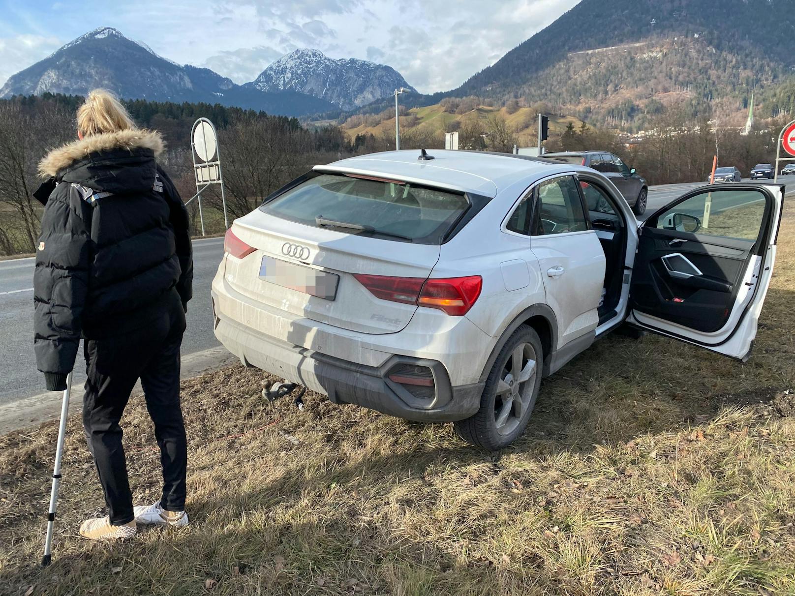 Ein 24-jähriger Urlauber aus Deutschland hat in Strass im Zillertal seinen Wohnmobil-Anhänger verloren.