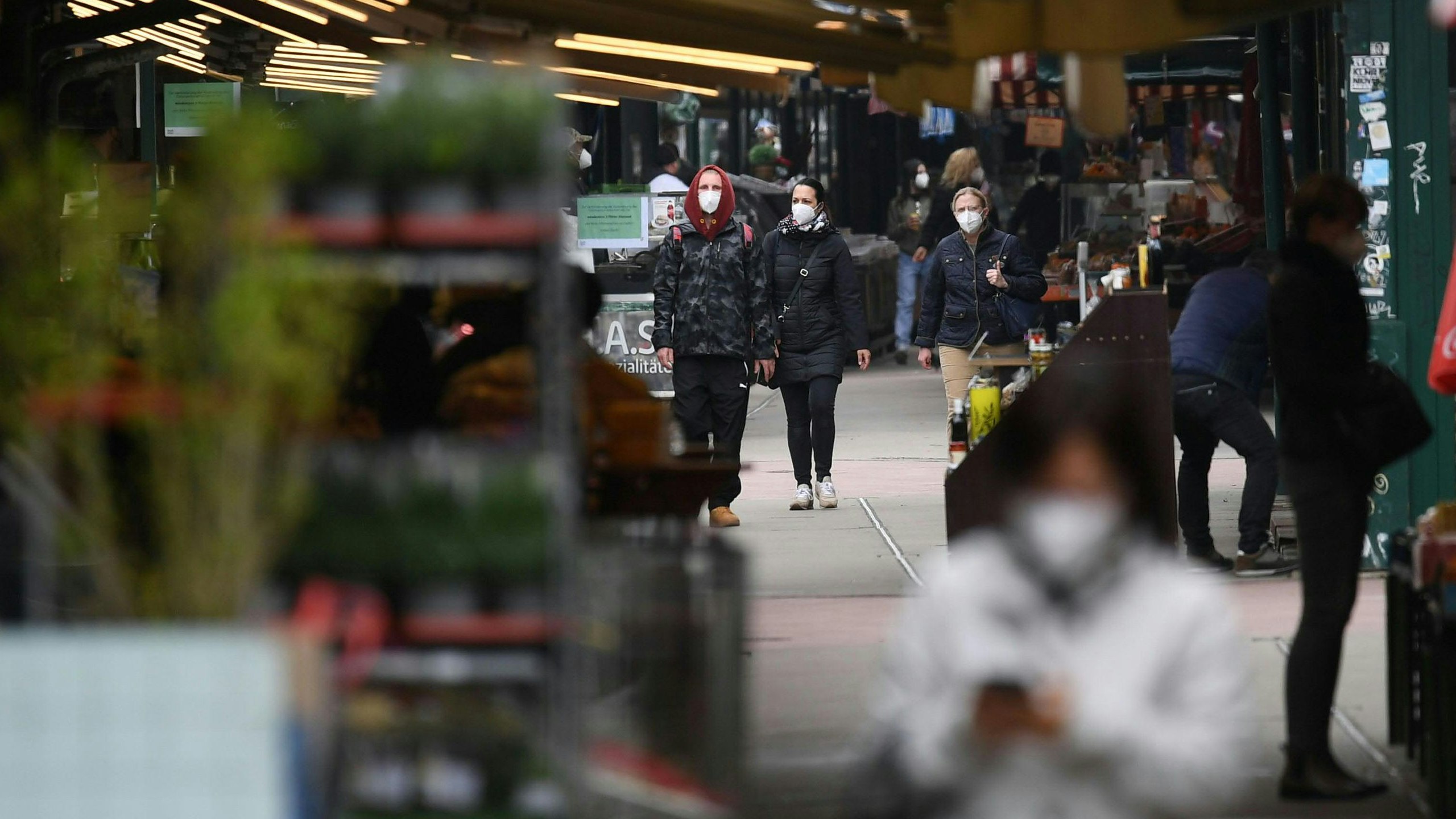 In Österreich gilt bald eine FFP2-Maskenpflicht im Freien.