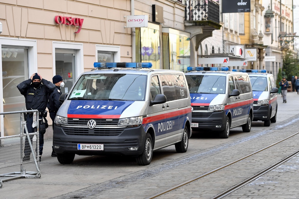 Kontrolldruck wird erhöht: Die Regierung kündigt engmaschige Maßnahmen-Kontrollen an.