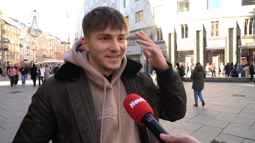 Islam (21) griff sich bei der <em>