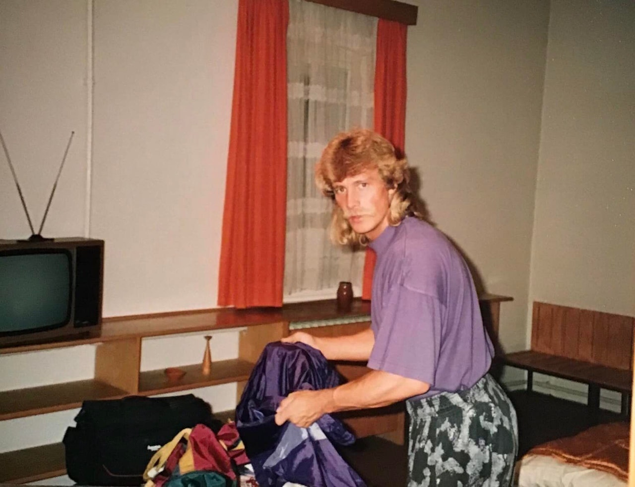 Heute.at - Erkannt? Ballermann-Star teilt Vokuhila-Foto aus den 90ern