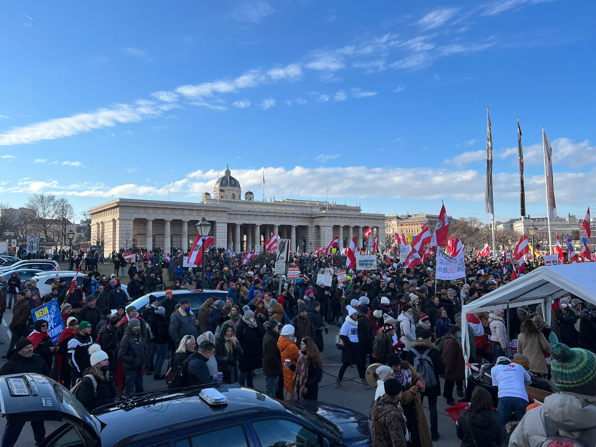 Tausende bei Wien-Demo – DSN besuchte Organisatoren