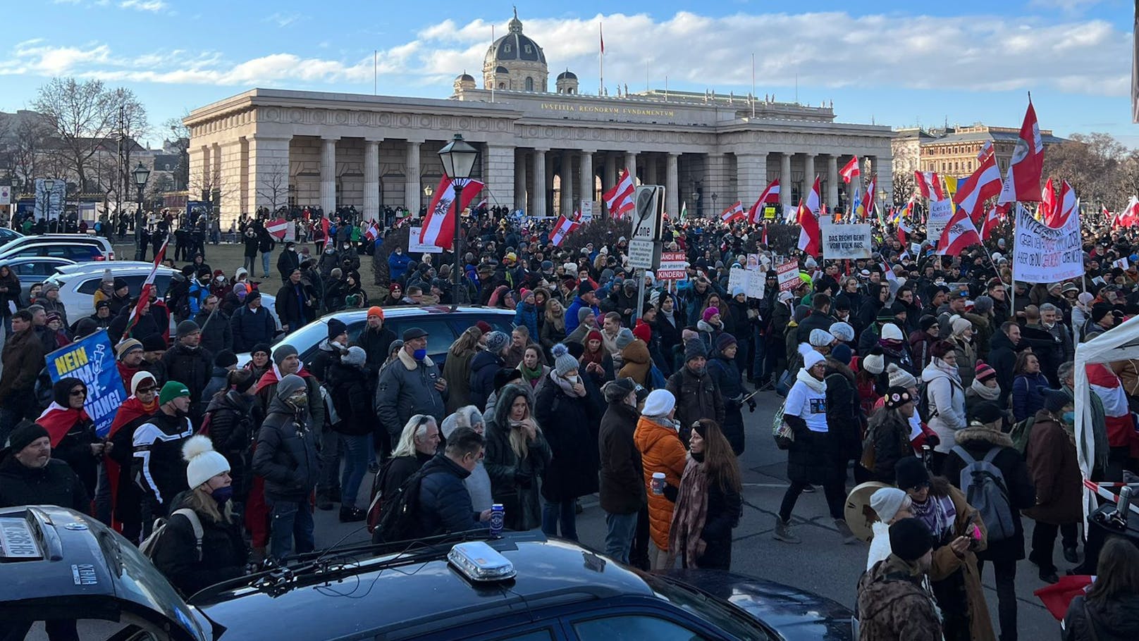 Tausende bei Wien-Demo – DSN besuchte Organisatoren