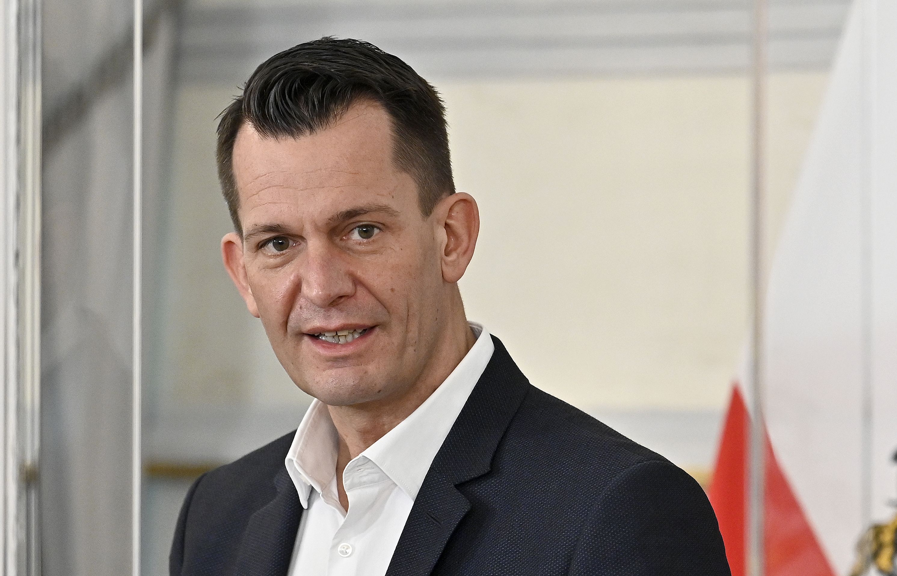 Gesundheitsminister Wolfgang Mückstein nennt neue Parameter für einen möglichen Lockdown.