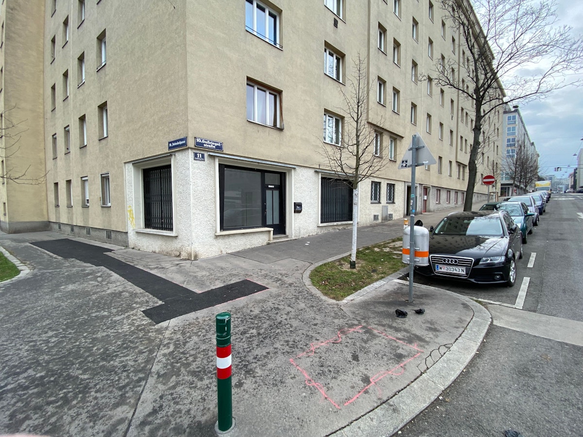 Trümmerfeld nach massiver Pyro-Explosion in Favoriten