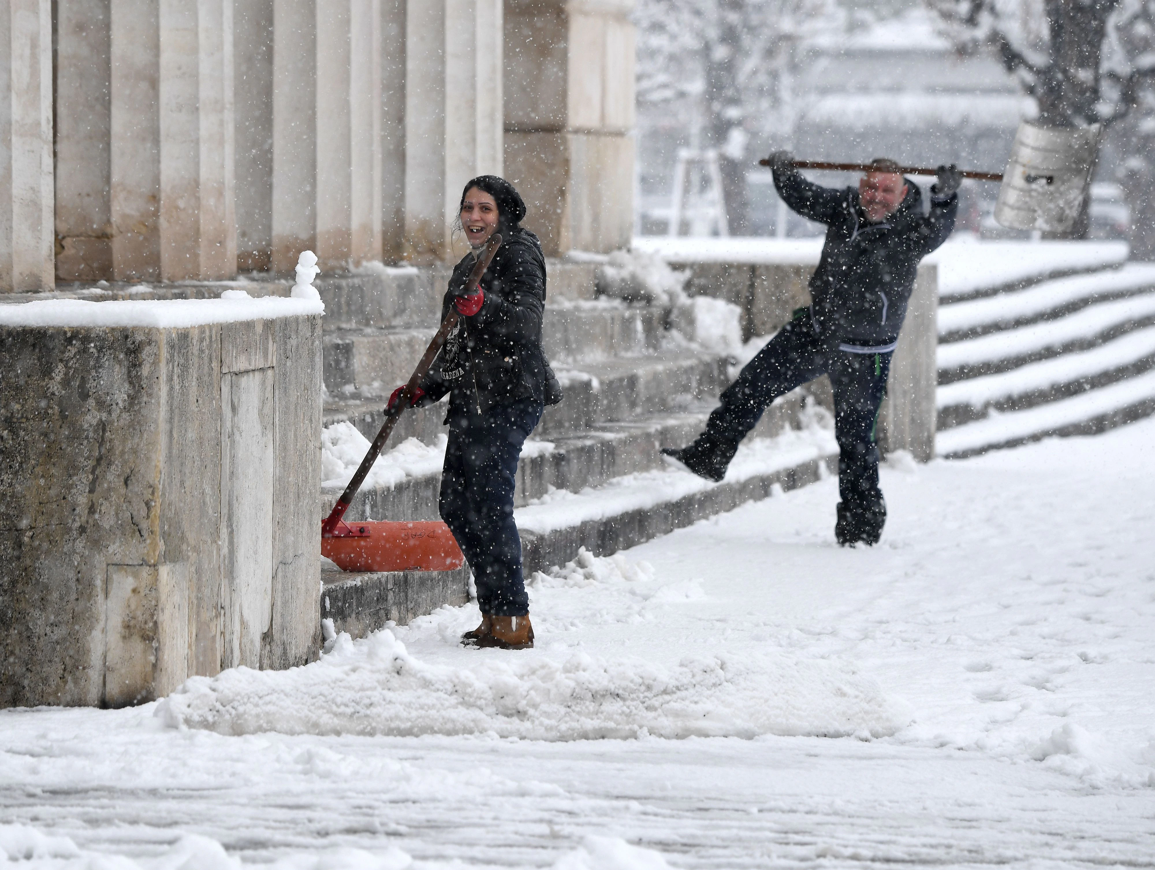 Montagvormittag ist auch Schnee in Wien möglich. Lange anhalten wird der Schneefall aber nicht.