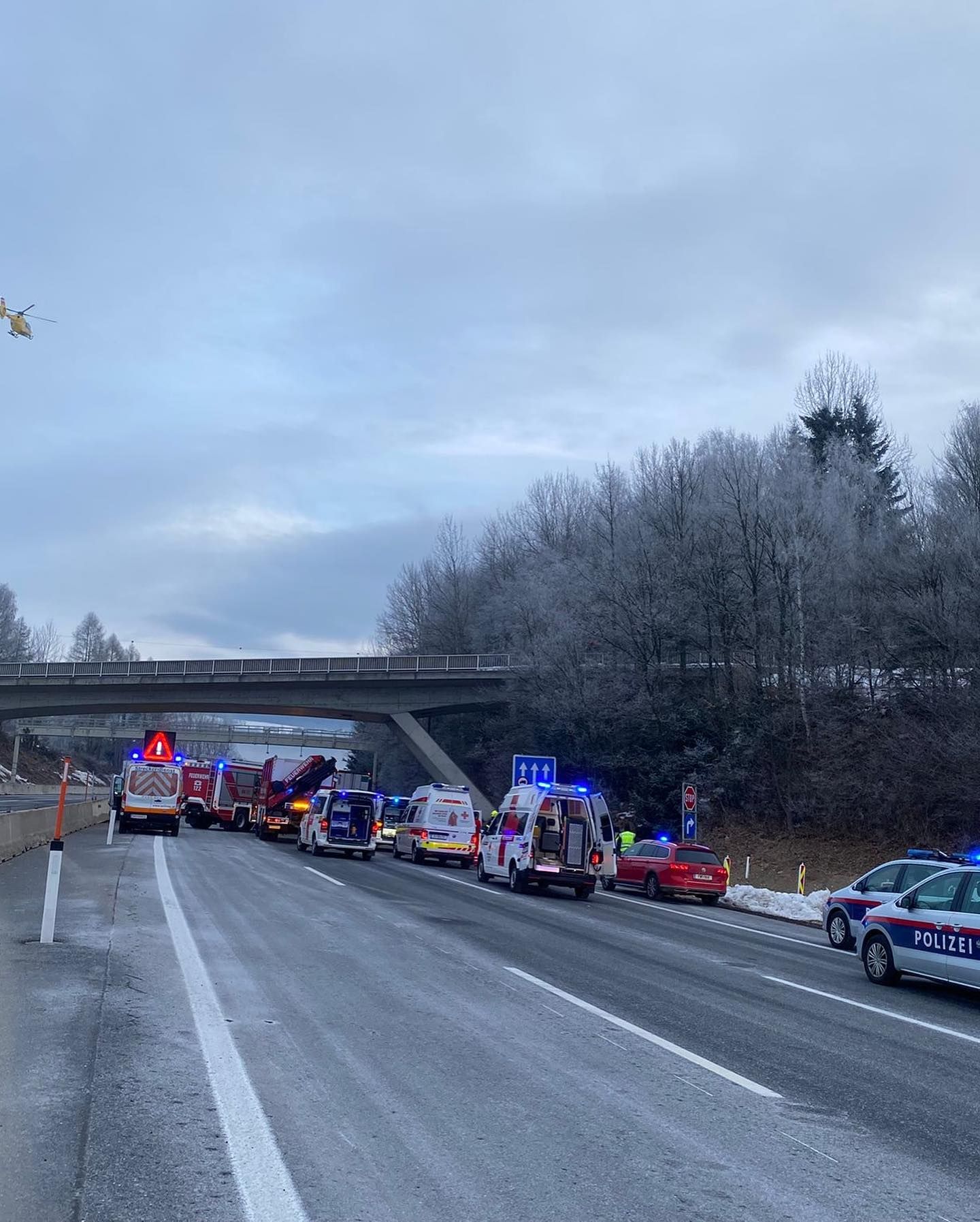 Zwei Schwerverletzte Bei Crash Auf Der A2 – Kärnten | Heute.at