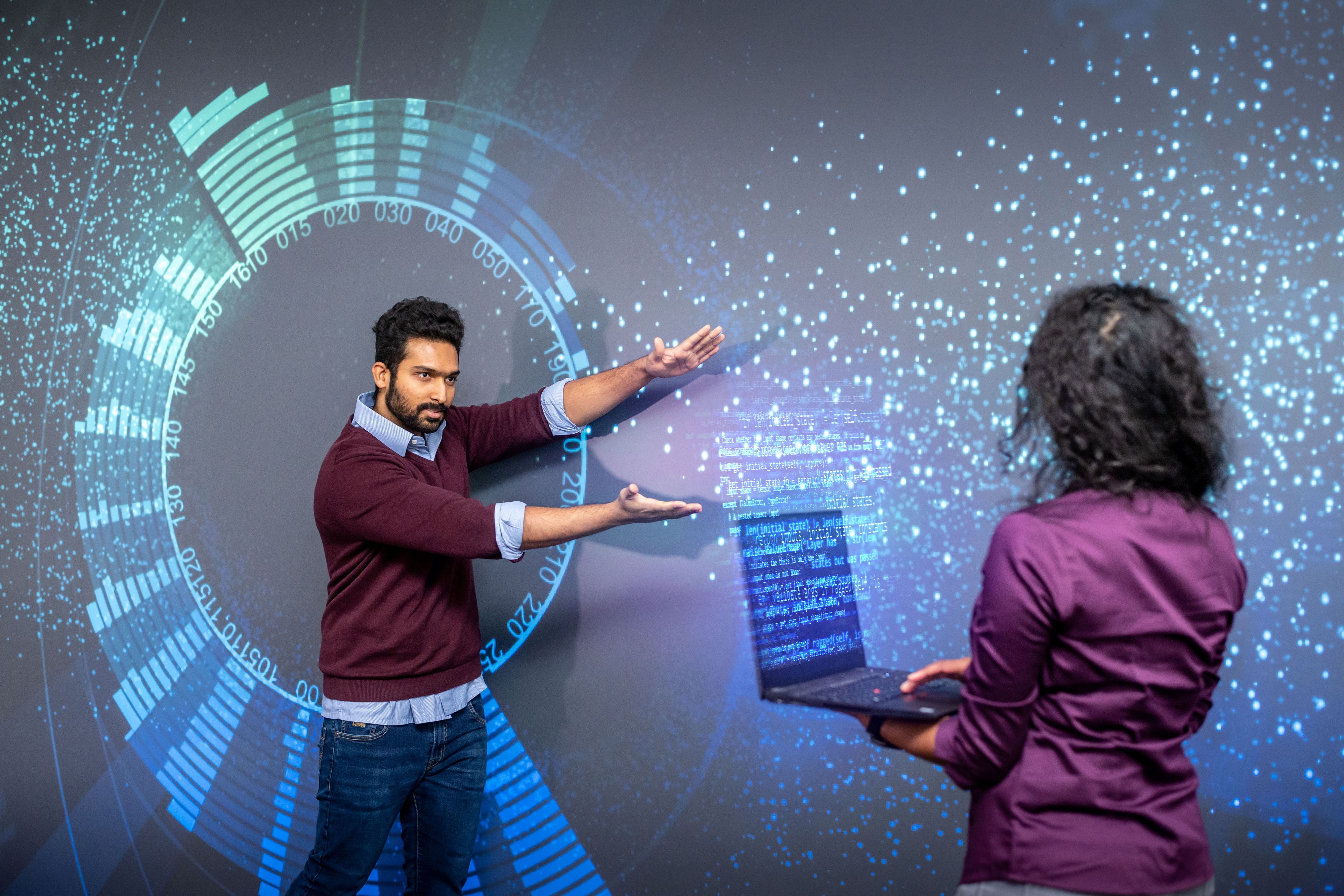 Mit Hilfe von künstlicher Intelligenz können riesige Datenmengen analyisert werden.