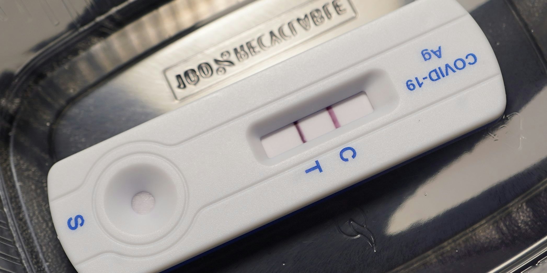 Viele hoffen bei einem positiven Testergebnis auf einen "milden Verlauf". 