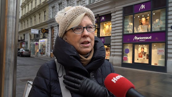 Schweren Herzens ergreift Karin (66) mit ihrem Gatten die Flucht aus Österreich.