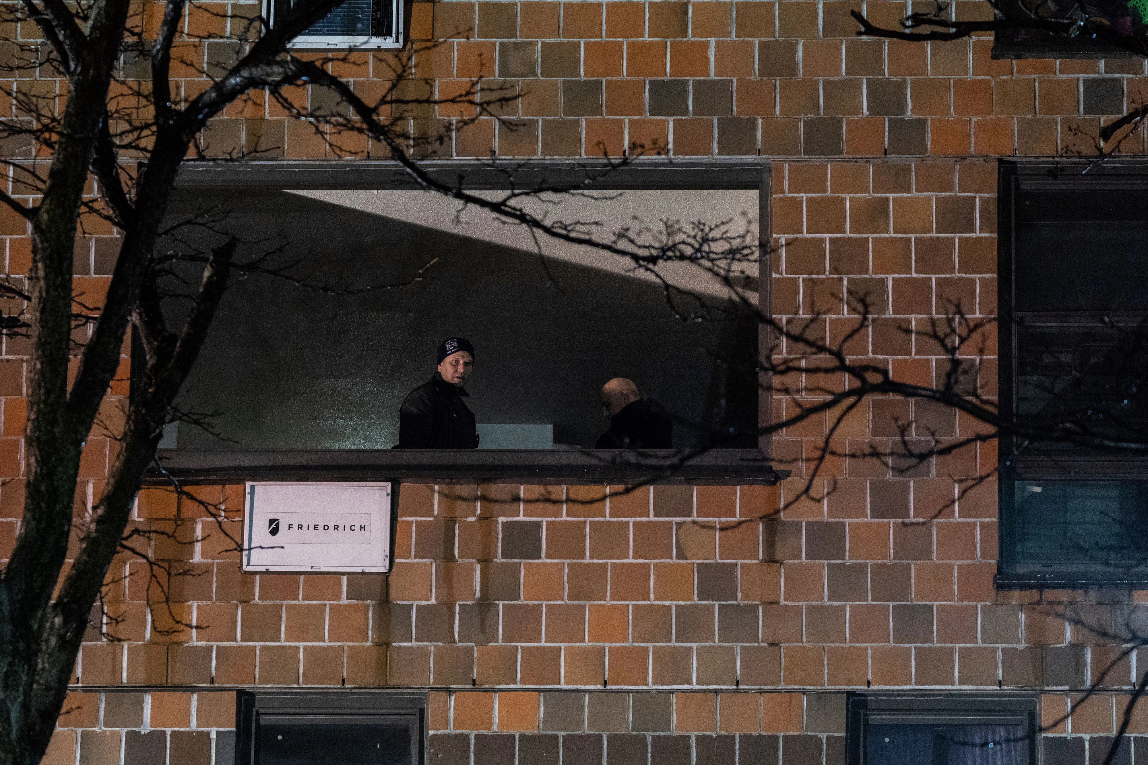 Eine Feuer-Tragödie in New York mit vielen Toten und Verletzten: Bei einem Wohnhausbrand in der New Yorker Bronx sterben mindestens 19 Menschen.