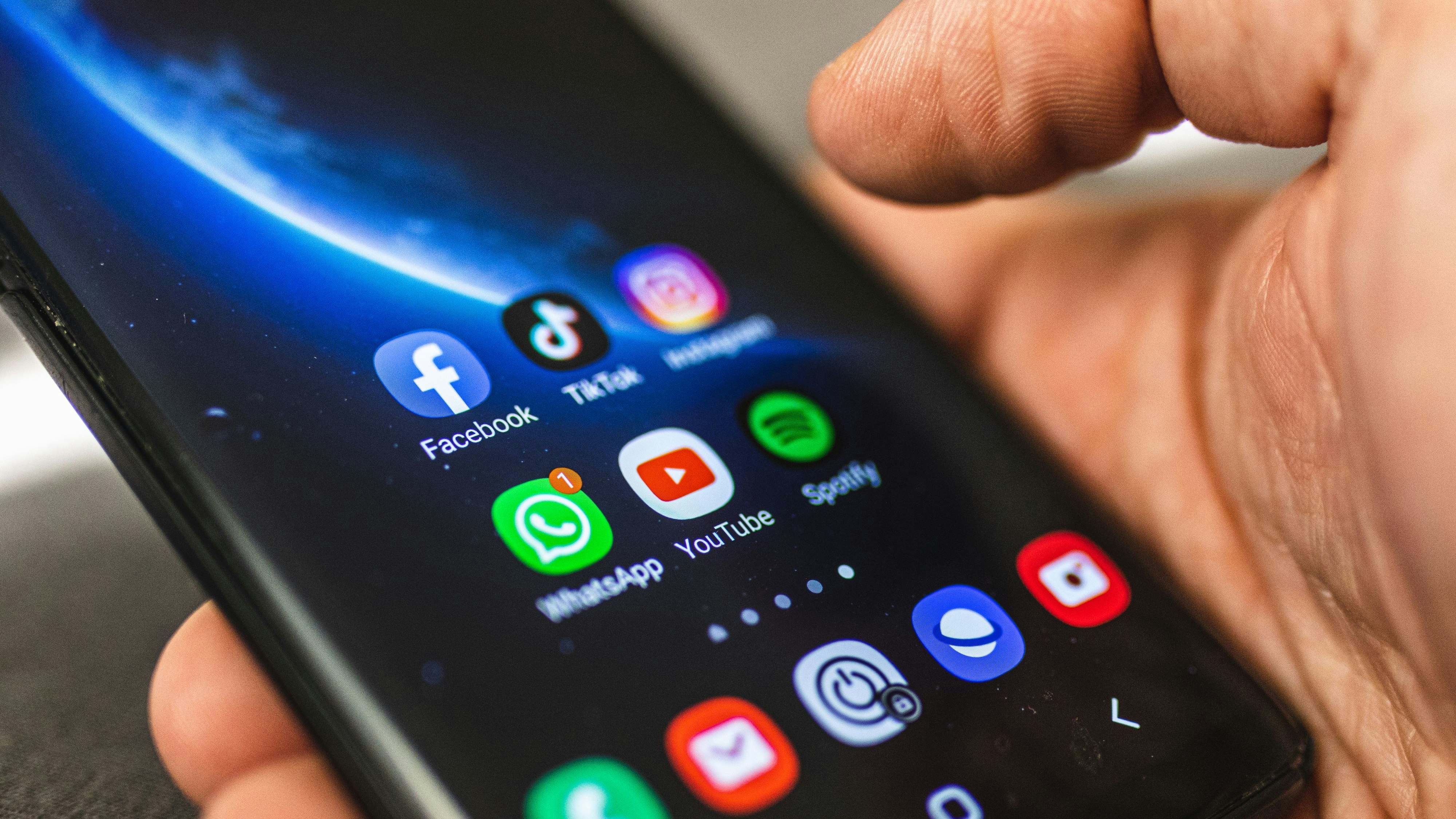 Eine neue Funktion, die bei Whatsapp künftig erhältlich sein soll, heißt Community.