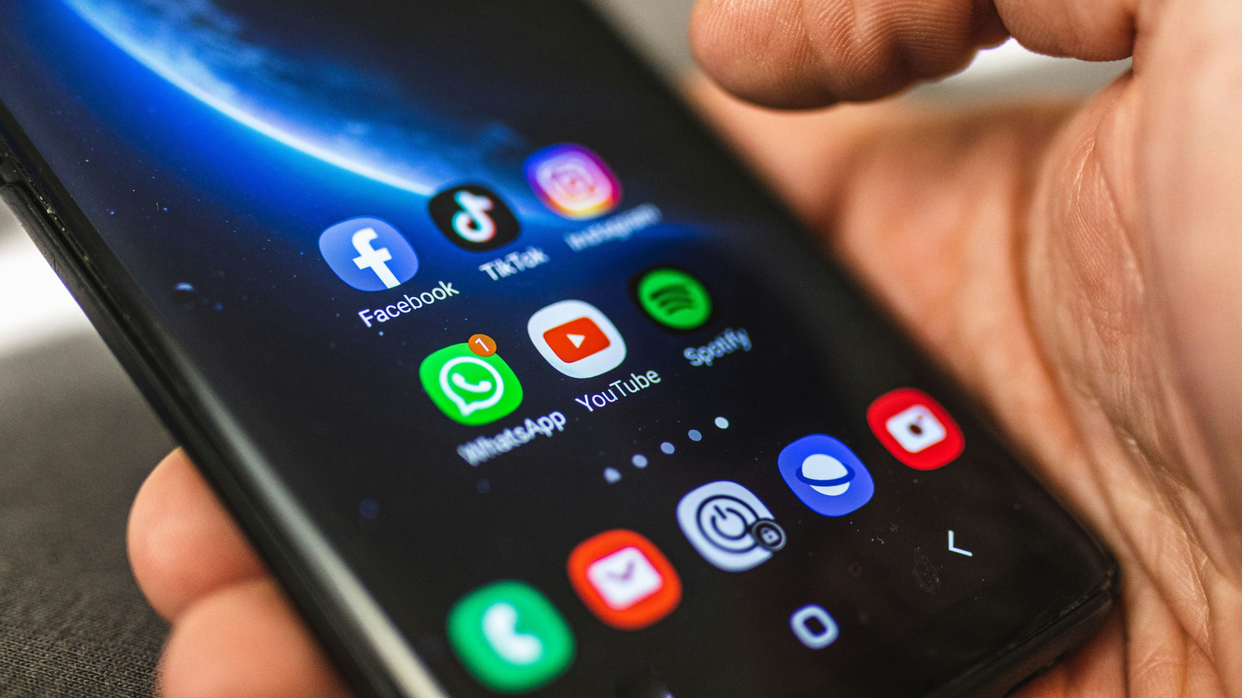 Eine neue Funktion, die bei Whatsapp künftig erhältlich sein soll, heißt Community.