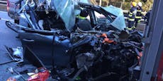 Beifahrer stirbt bei schwerem Lkw-Crash auf A9