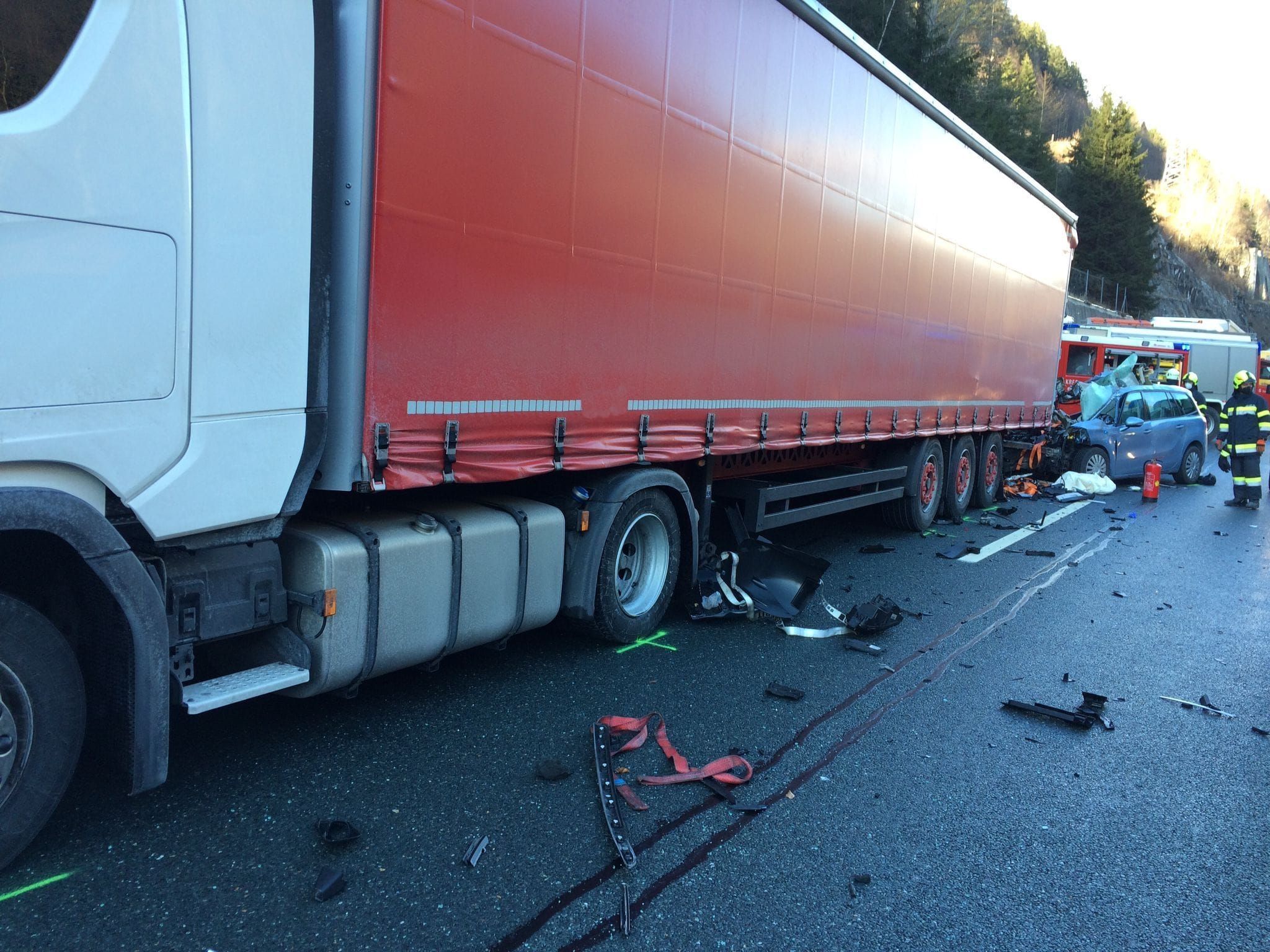 Auf der A9 ist es zu einer Massen-Kollision gekommen.