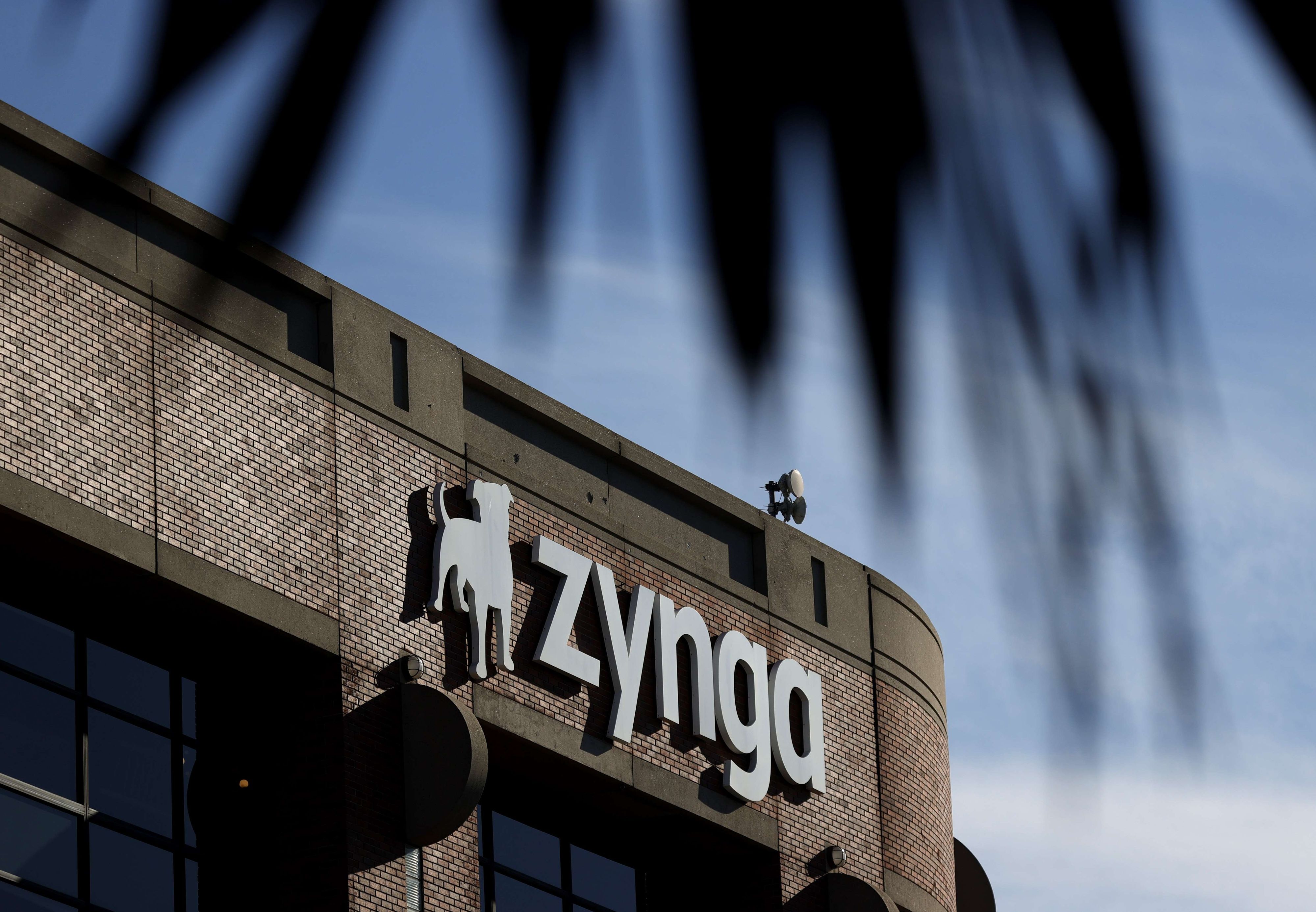 Wie es im Bericht heißt, verspreche man sich durch die Übernahme einen gegenseitige Stärkung.