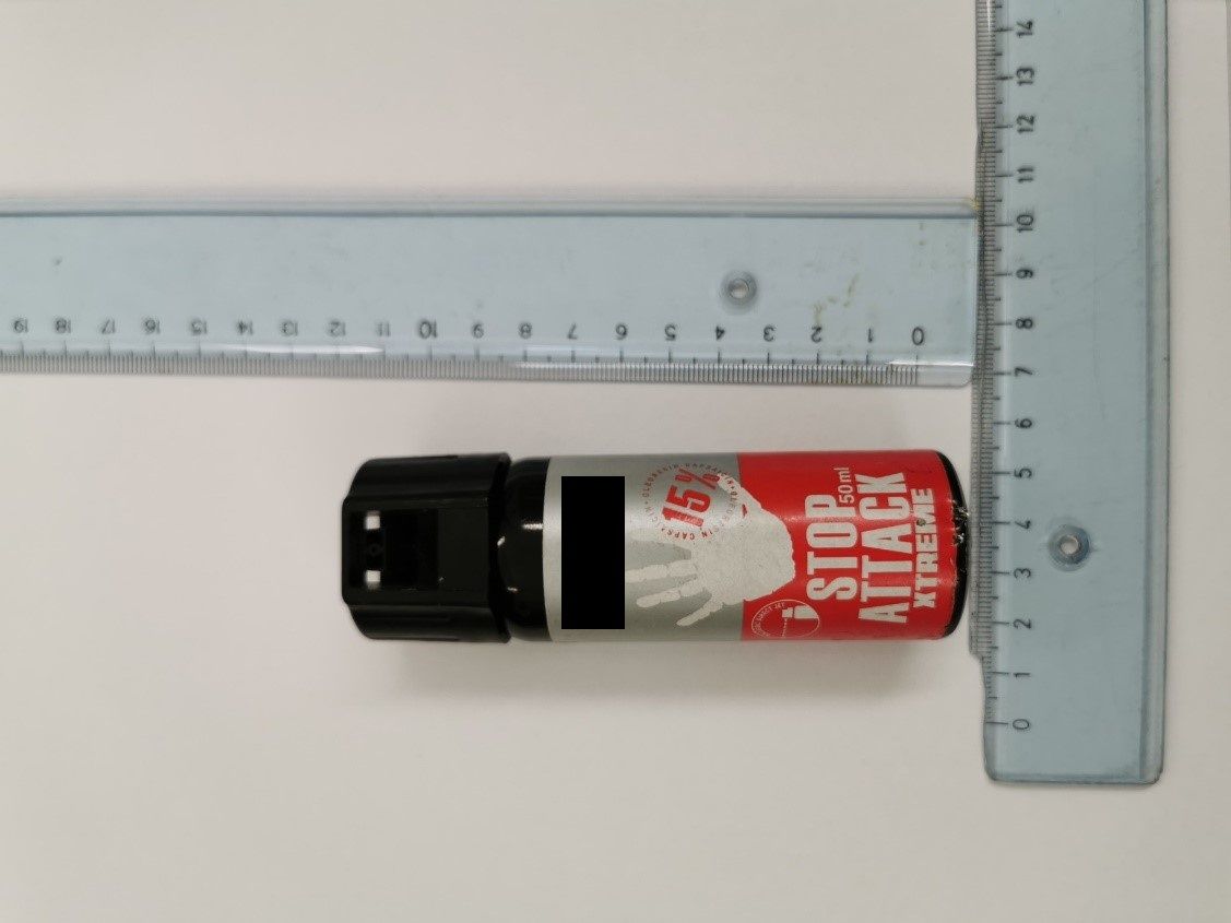 Im Zuge des Vorfalls setzte der 34-Jährige Pfefferspray ein. Symbolbild.