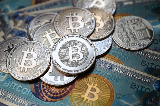 Kryptowährungen, allen voran Bitcoin, locken mit schnellen Kursgewinnen. Das Investitionsrisiko ist aber groß.