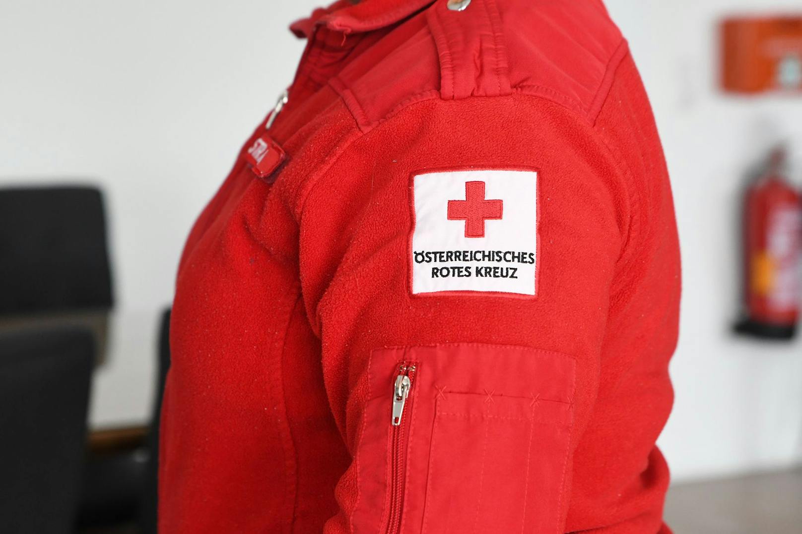 Beim Österreichischen Roten Kreuz wurden Beweismittel sichergestellt. (Symbolbild)