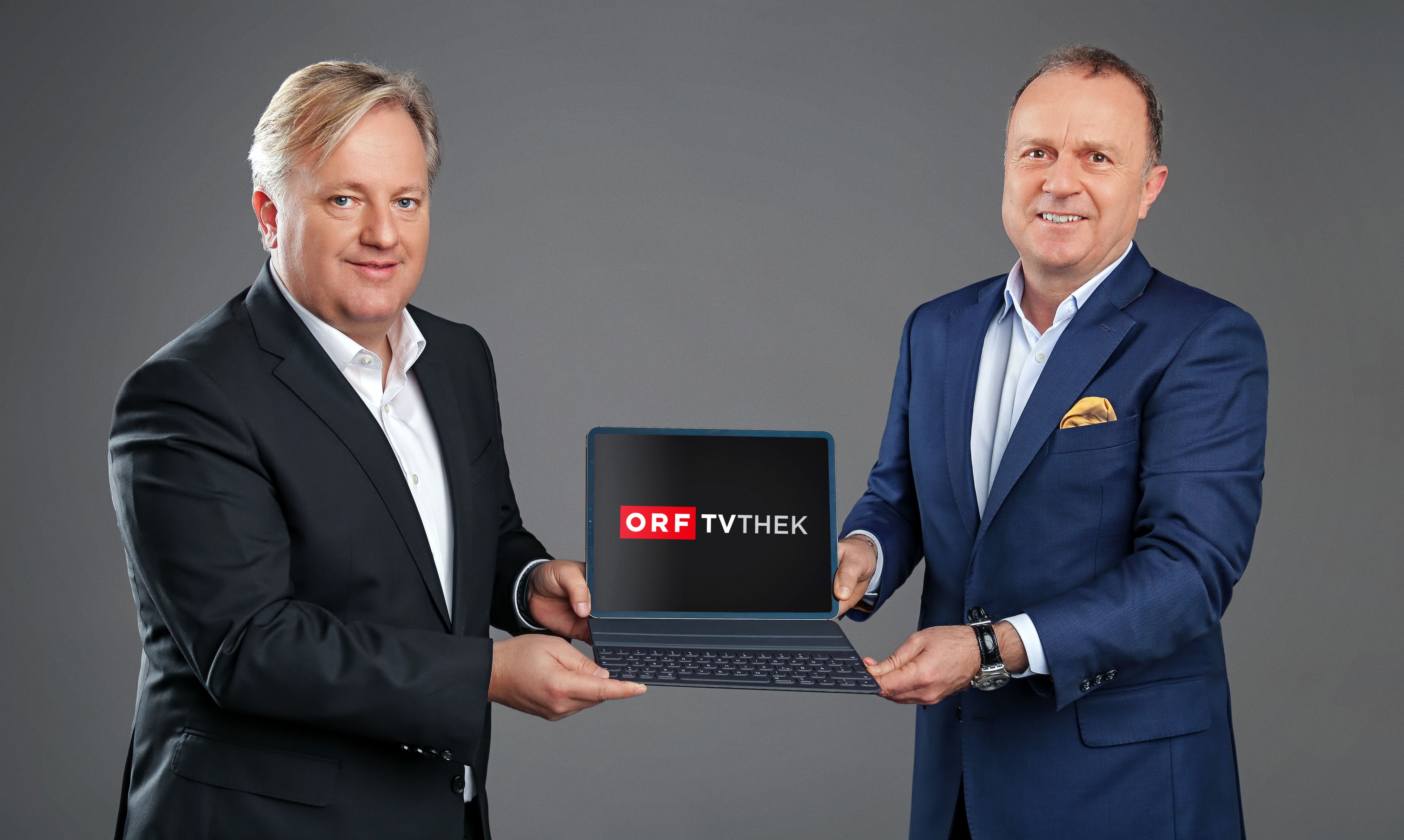 Prantner (r.) übergibt nach erfolgreichstem TVthek-Jahr an Harald Kräuter.