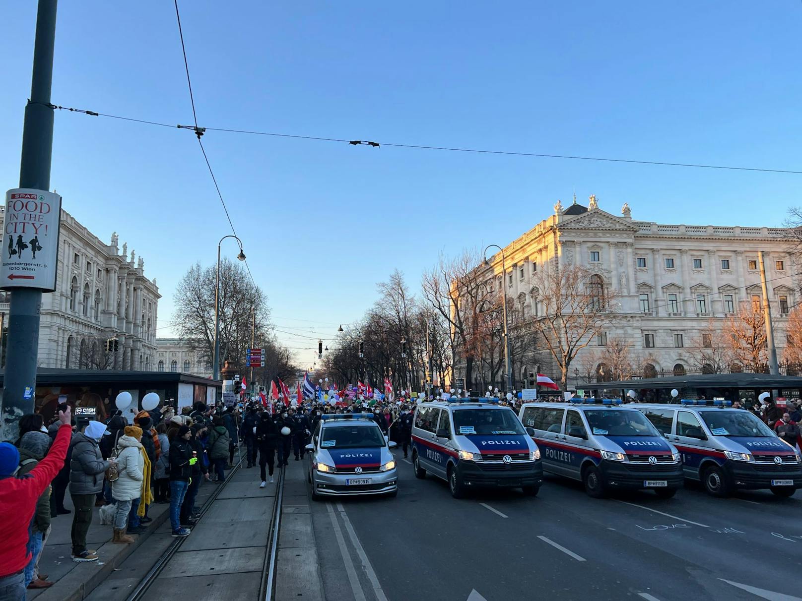 Eindrücke der Corona-Demo in Wien vom 15.01.2022.