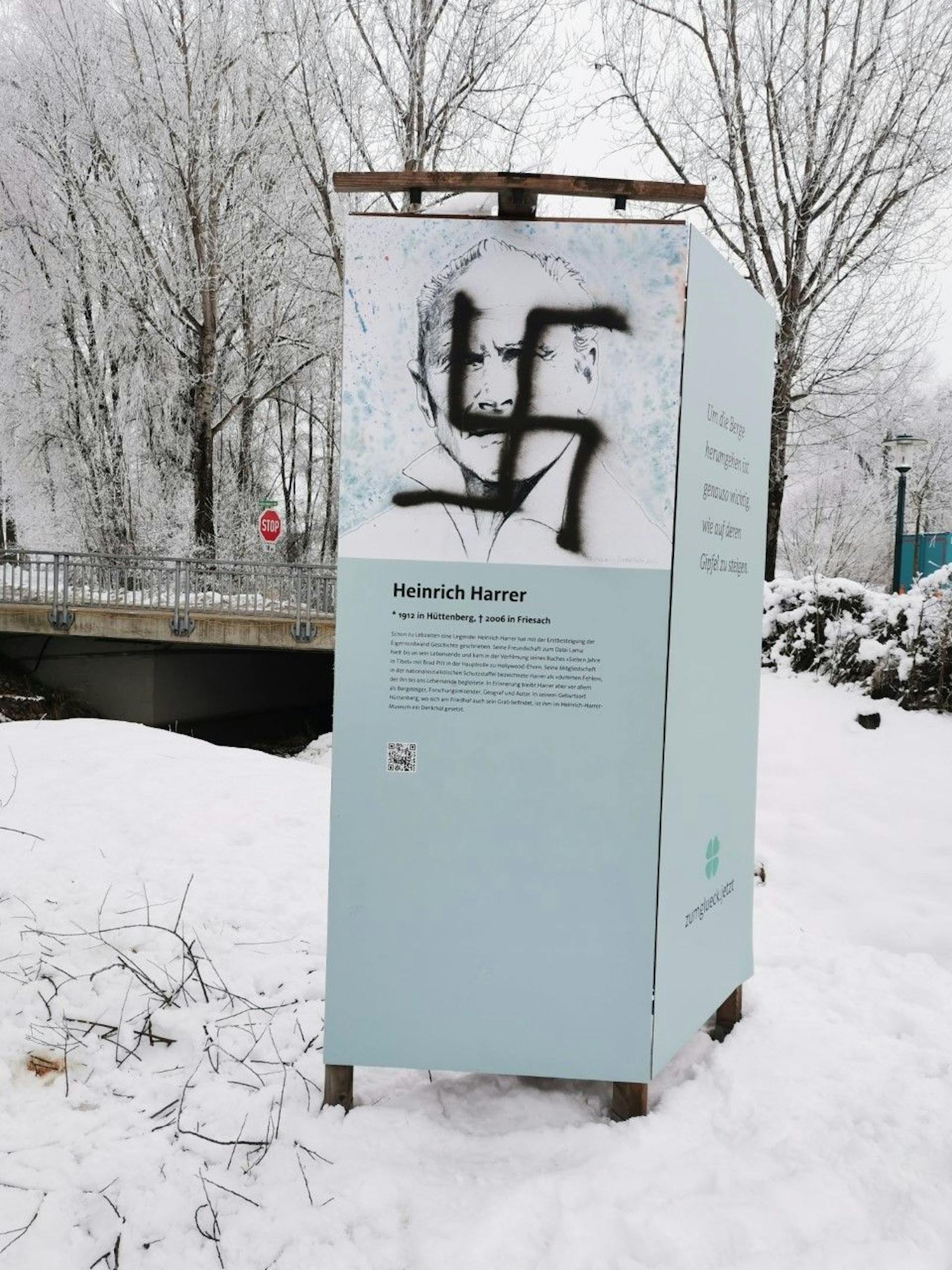 In Moosburg (Kärnten) wurden mehrere Objekte mit dem NS-Hakenkreuz verunglimpft.