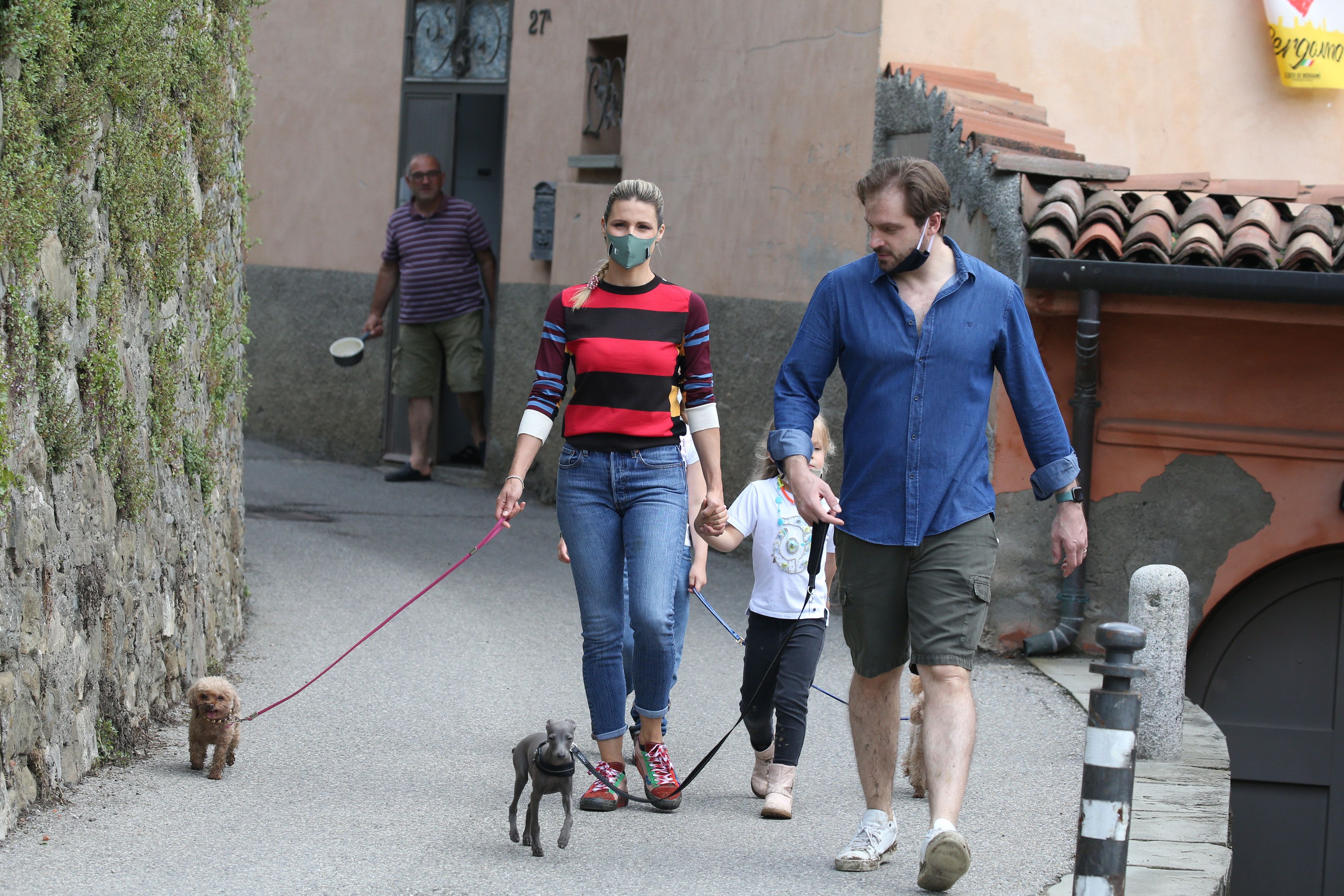 Michelle Hunziker mit Ehemann Tomaro Trussardi und Kindern im vergangenen Jahr